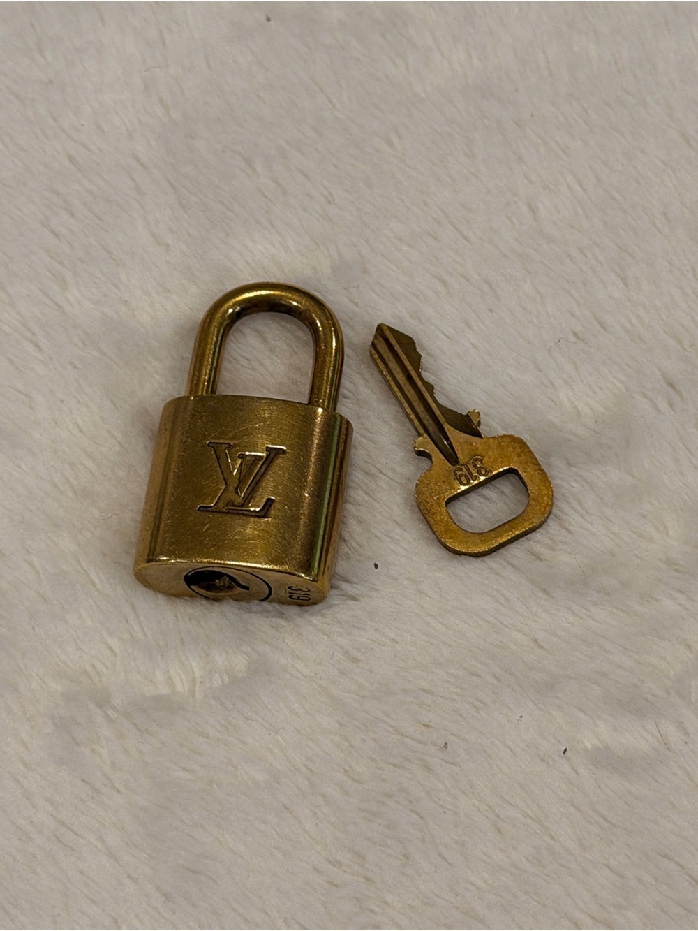 Authentic Louis Vuitton LV Brass Padlock Lock & Key Set #319 Replacement
